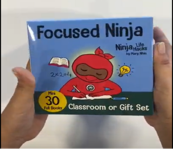 nakaido's friend's 4冊セット Focused Ninja Mini Books Classroom or Party Gift Set (30 Mini
